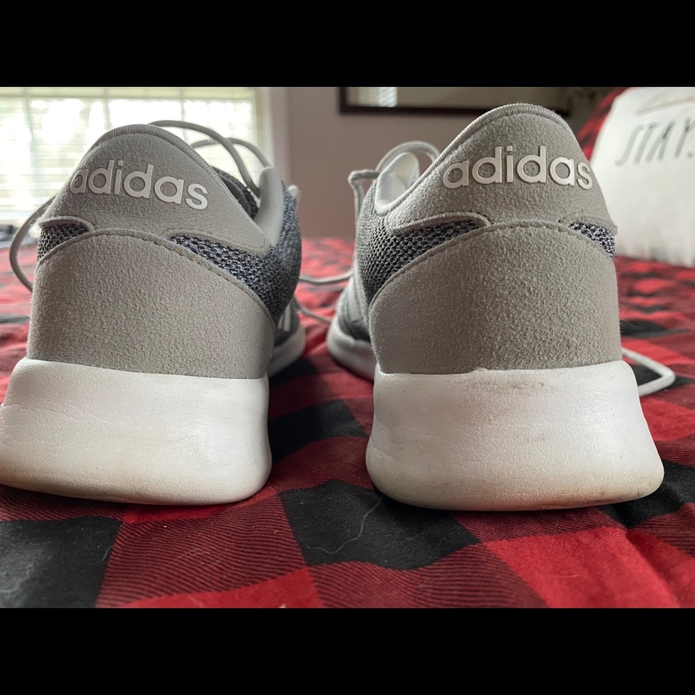 Adidas Cloudfoam size 6.5